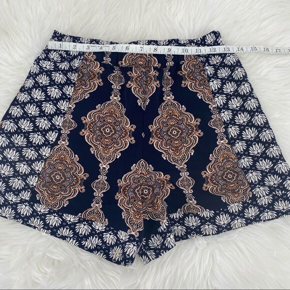 H&M‎ Patterned High Waisted Boho Festival Shorts Size 4 - Picture 6 of 8
